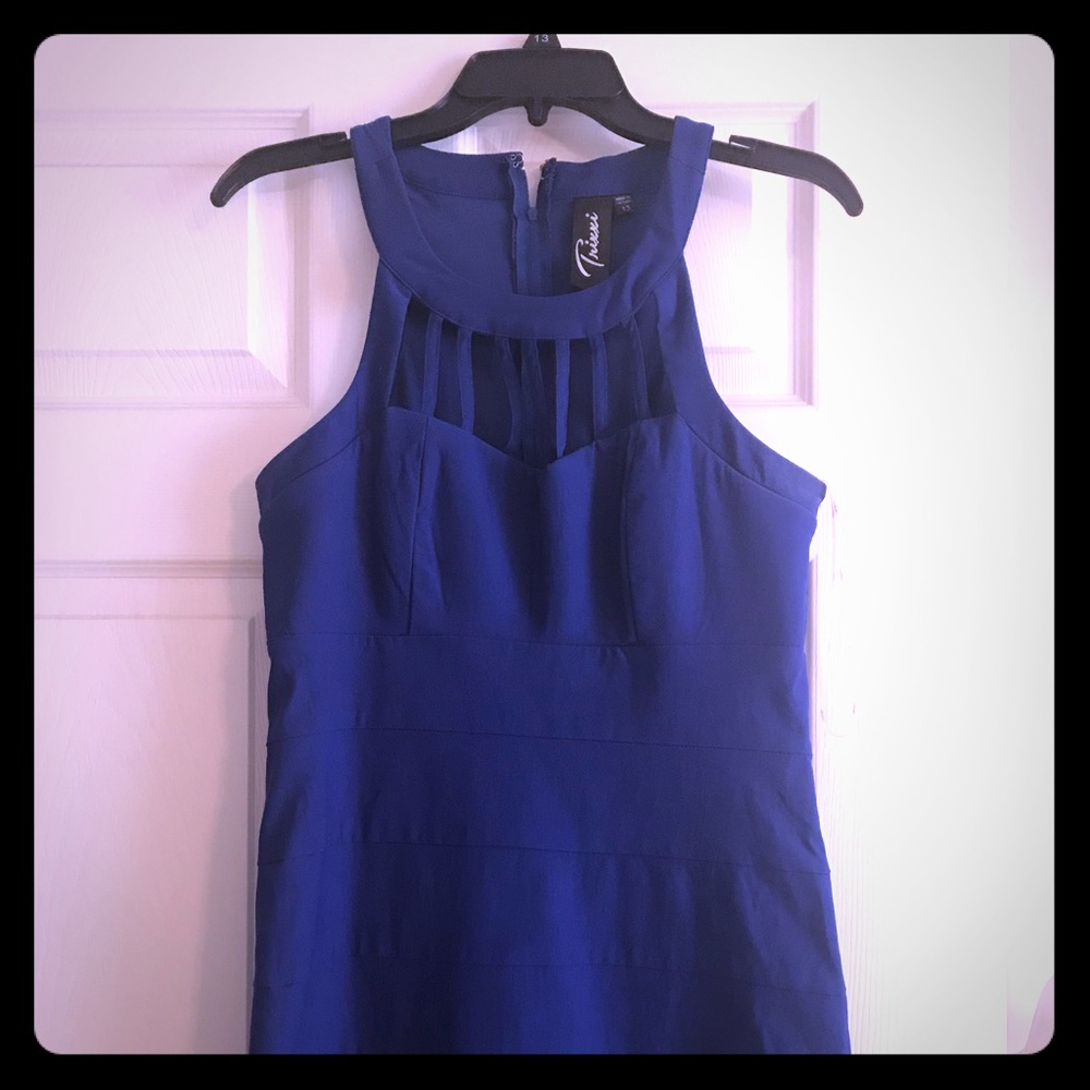 Beautiful blue dress.